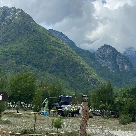 Veni I Gjyshit Hotel *