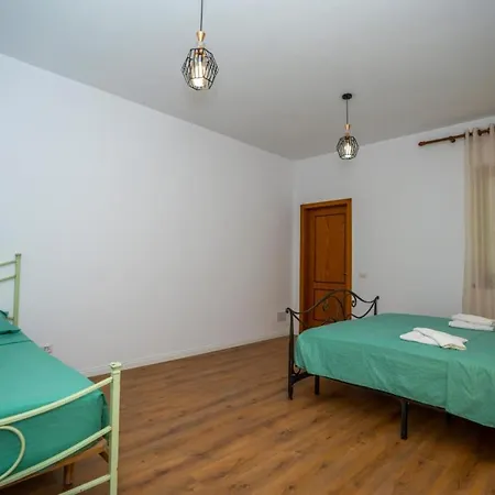 Veni I Gjyshit Hotel *
