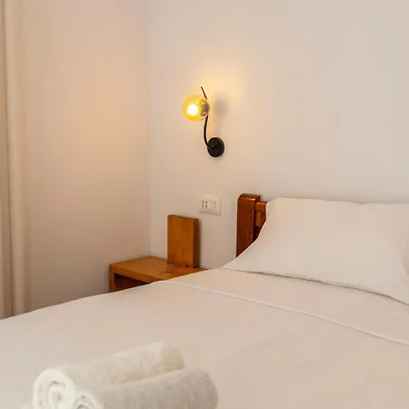 Otel Veni I Gjyshit
