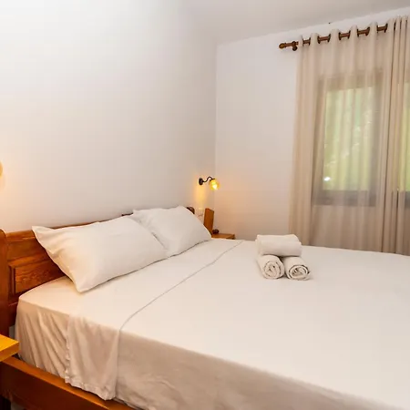 Veni I Gjyshit Otel *